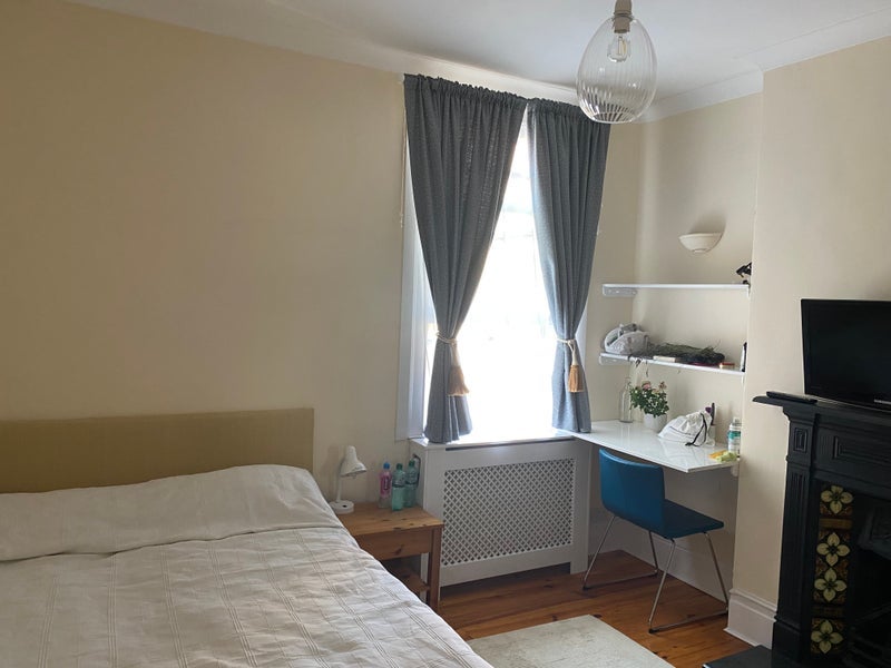 Room Whitehall Gardens in Greater London