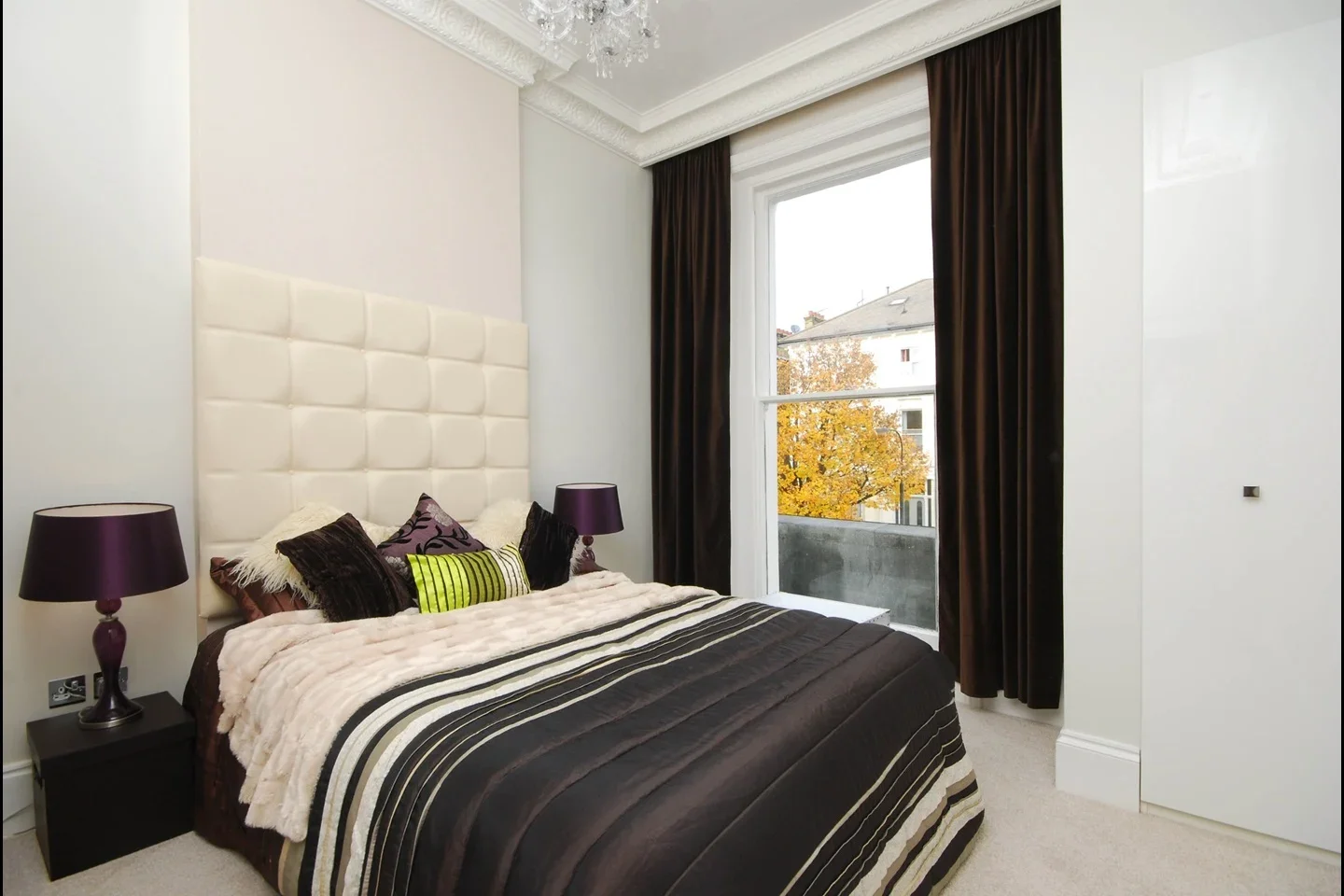 Flat Belsize Park Gardens in Greater London