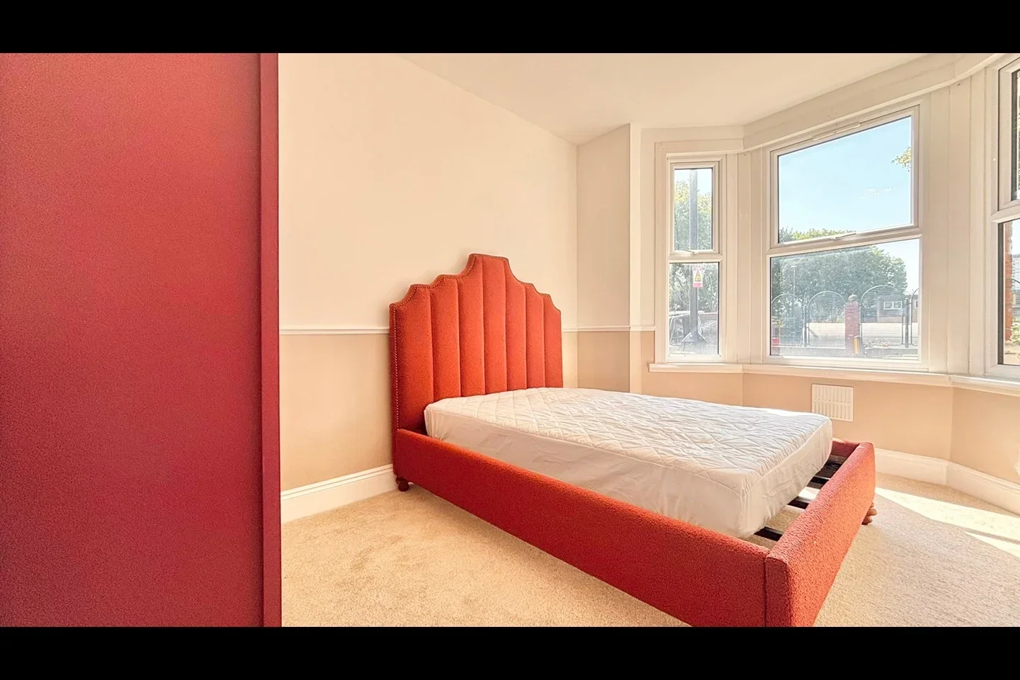 Flat Prince Regent Lane in Greater London