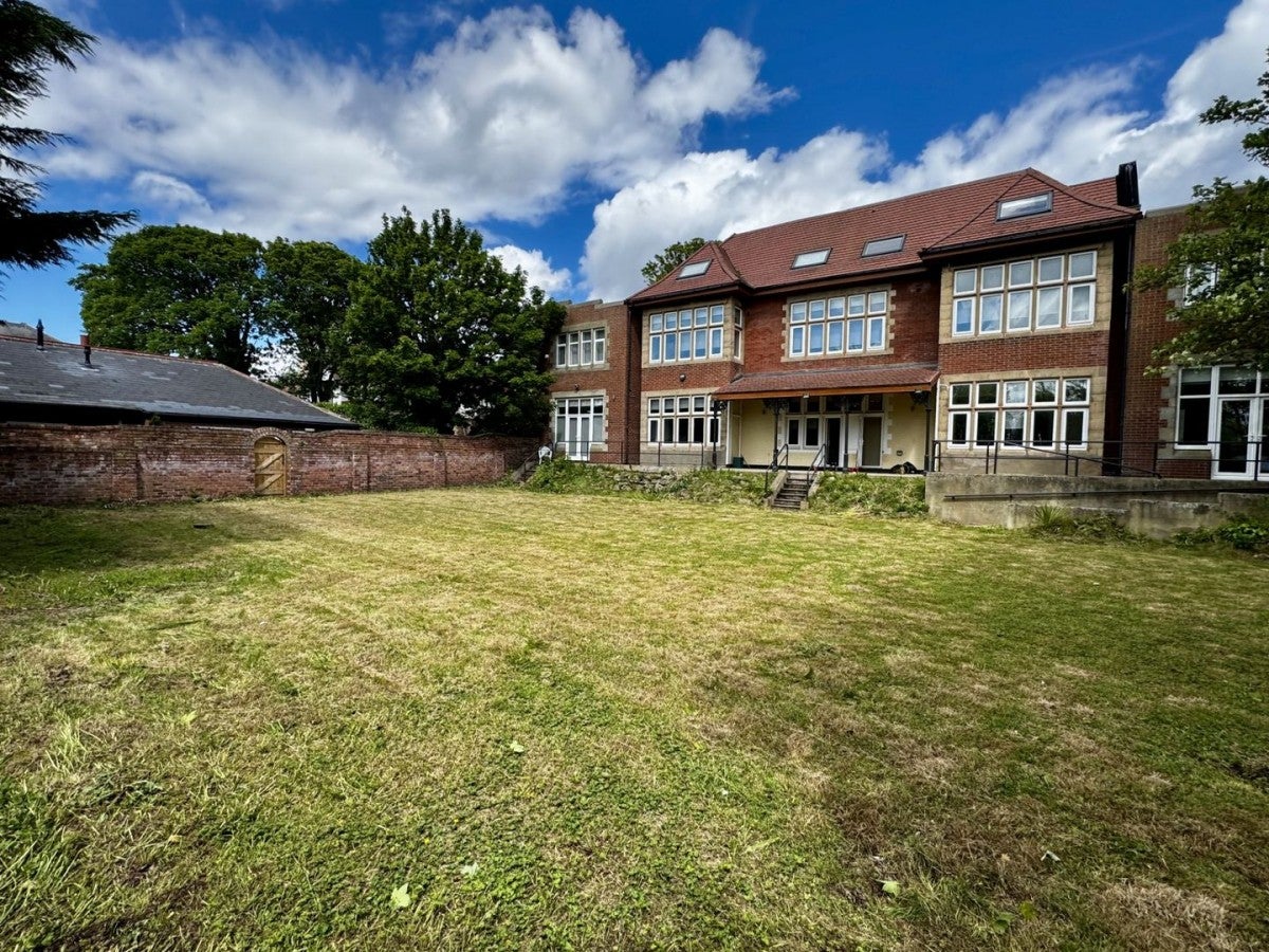 Flat Rock Lodge Road in Sunderland