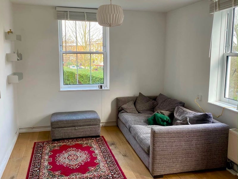 Flat Parkhurst Road in Greater London