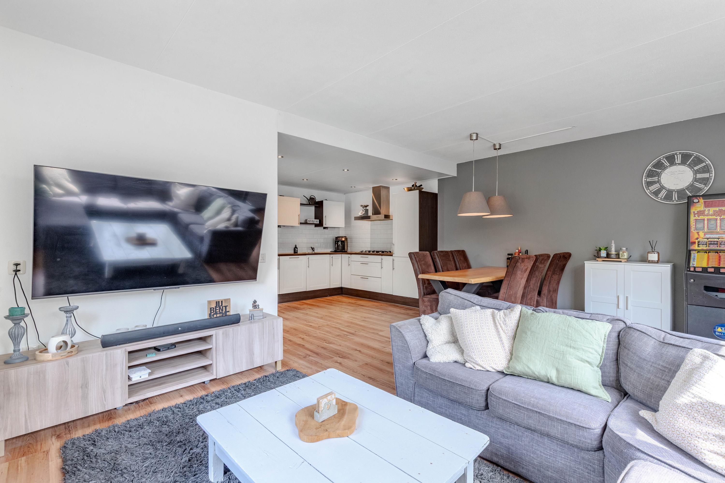 Tussenwoning te koop: Hazenpad 7, Wilhelminaoord