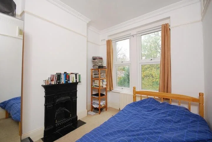 Flat Cameron Place in Greater London