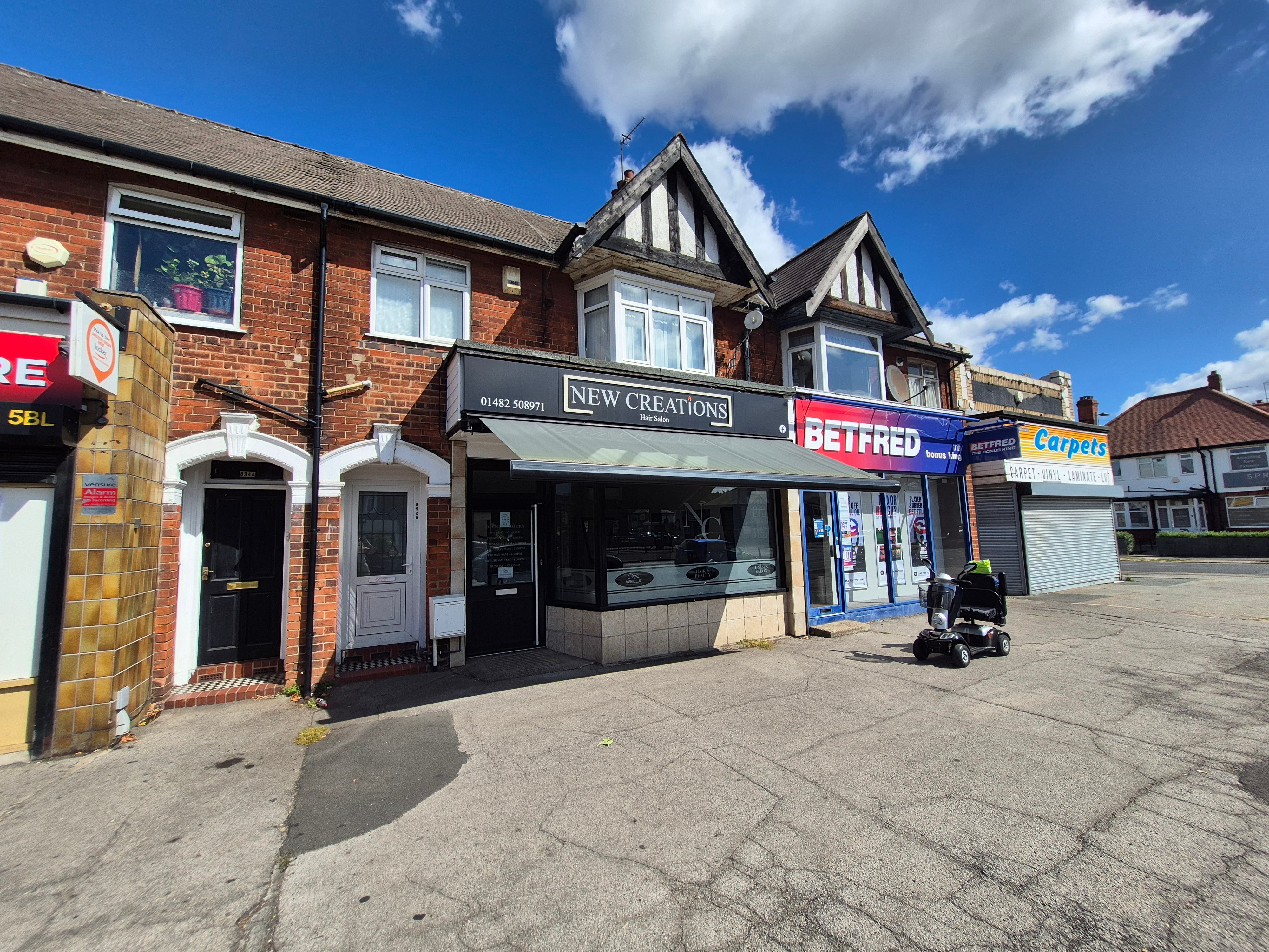 Flat Spring Bank West in Hull
