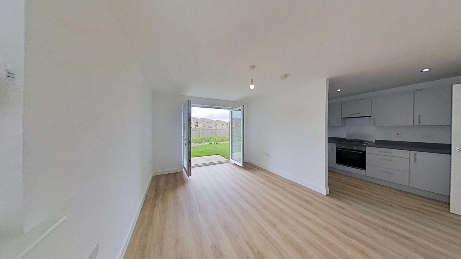 Flat Berry Place in Greater London