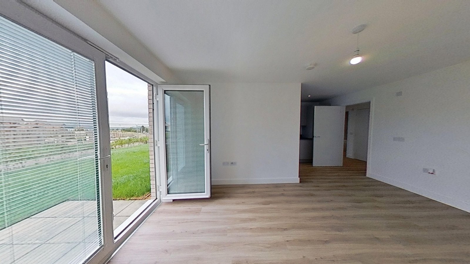 Flat Berry Place in Greater London
