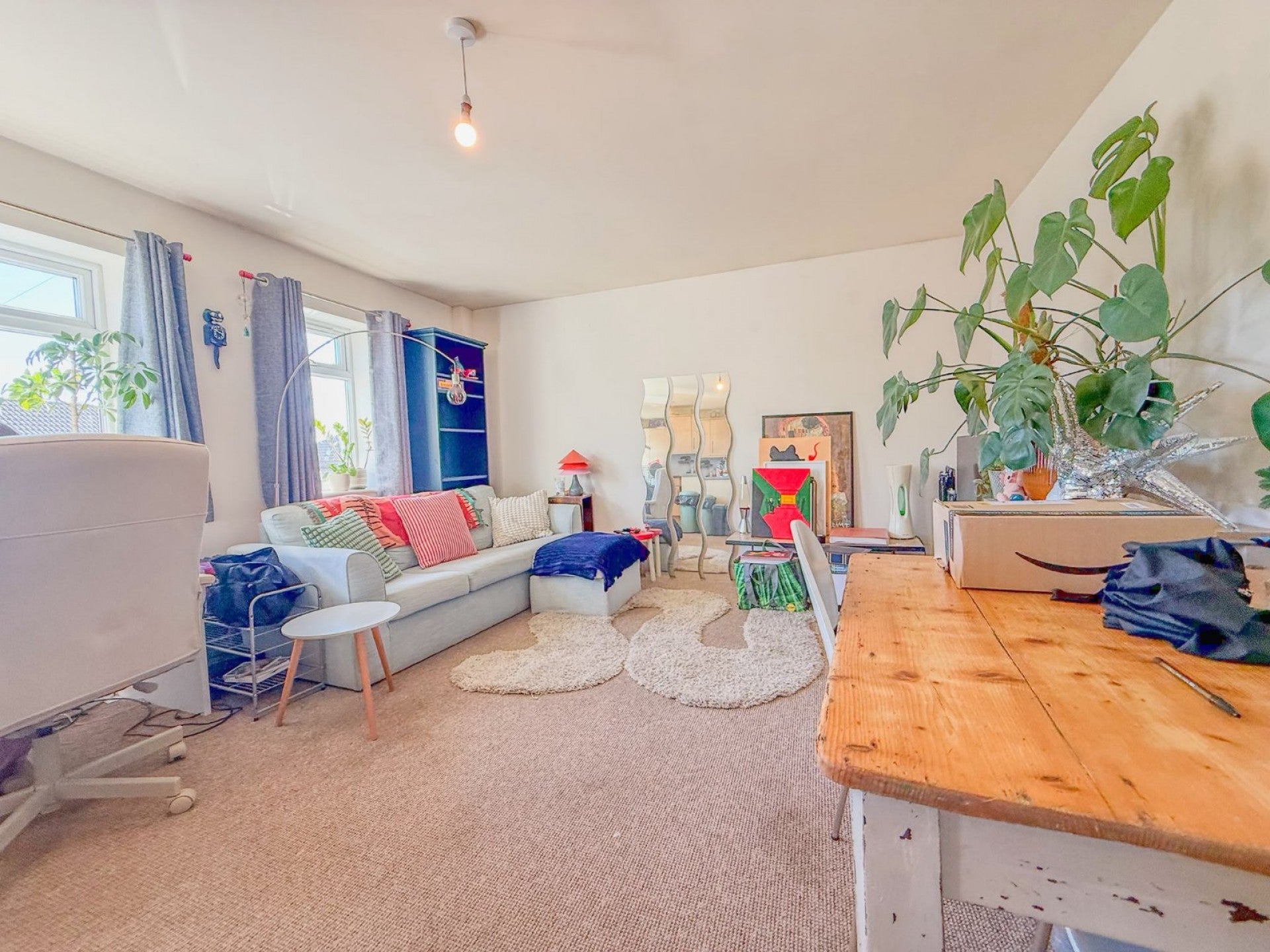 Flat Redcatch Road in Bristol
