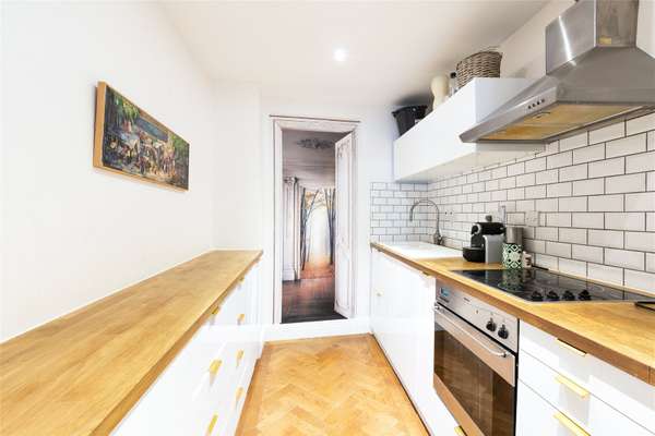 Flat Botolph Alley in City of London