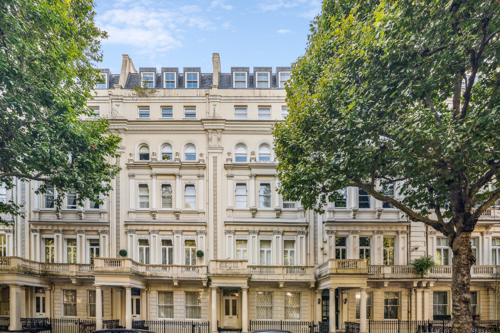 Flat Queen's Gate in Greater London