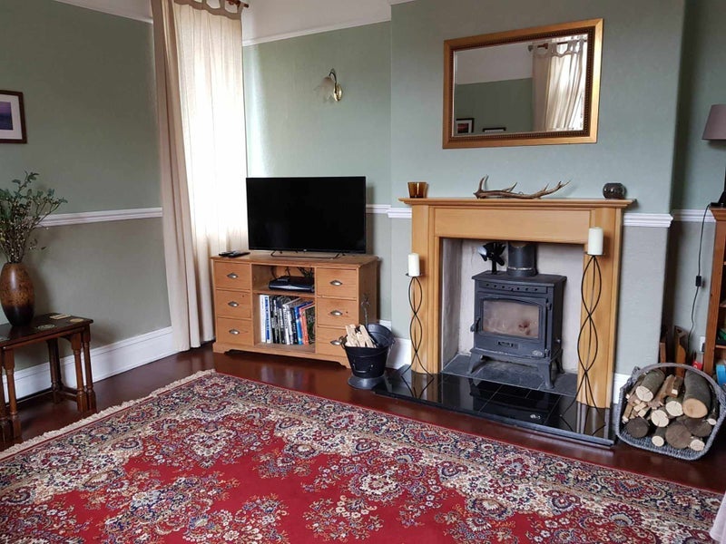 Room Moorfield Road in Leeds