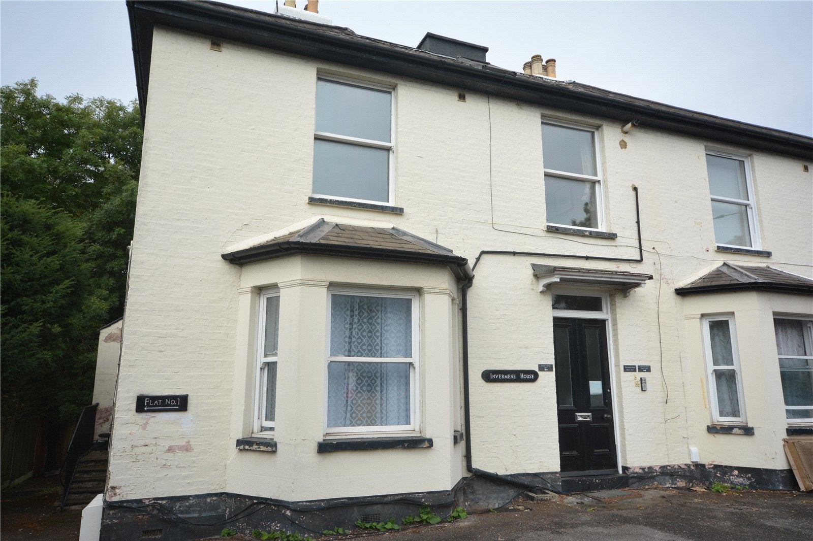 Flat Epsom Road in Epsom and Ewell