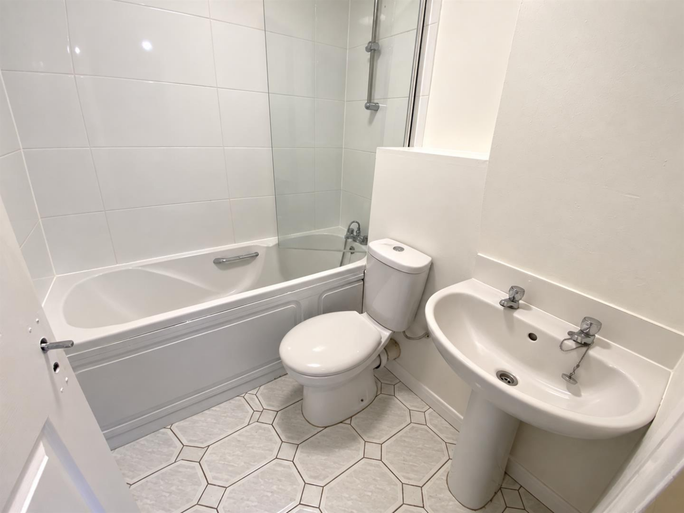 Flat Archibald Close in Greater London