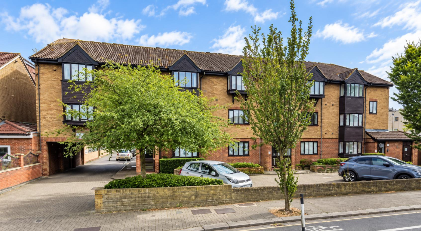 Flat Archibald Close in Greater London