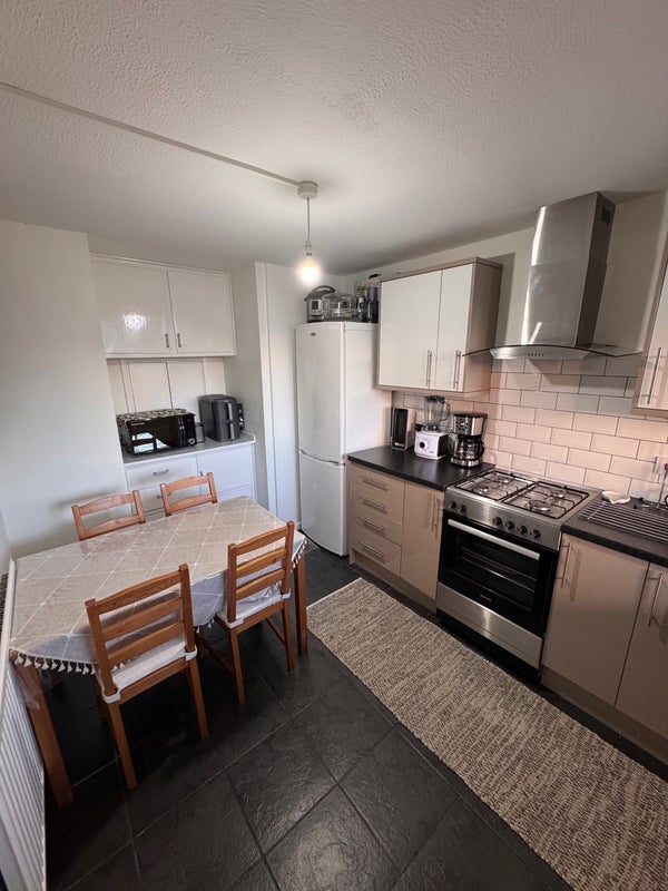 House Wraxall Road in Greater London