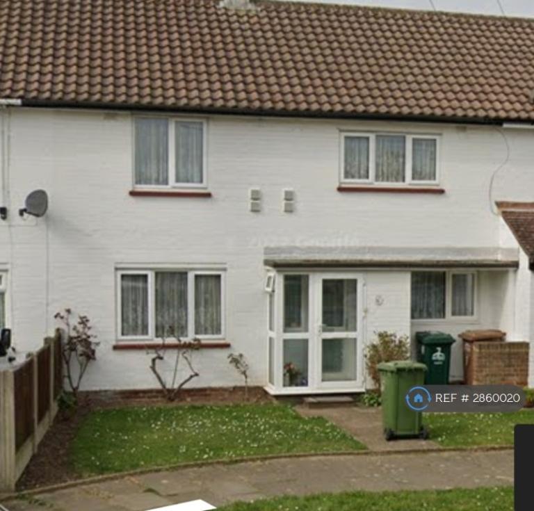 Room Caledonia Road in Borough of Spelthorne