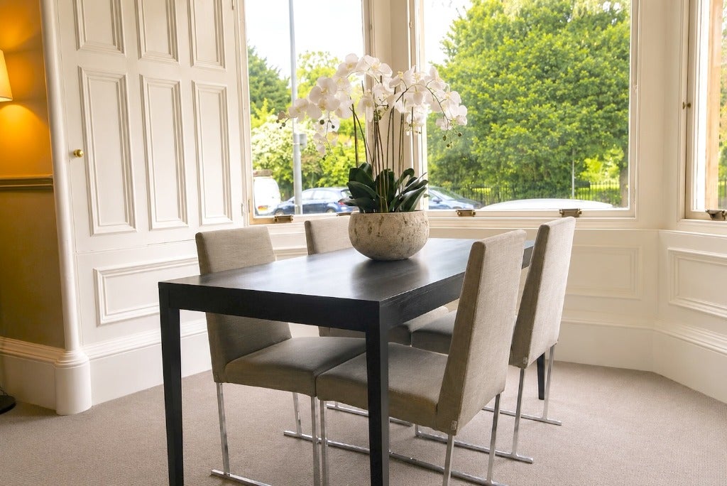Flat Glencairn Crescent in City of Edinburgh