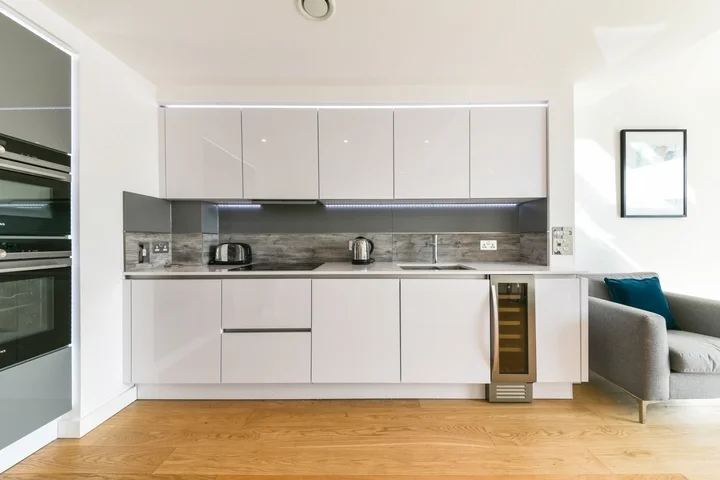Flat Shepherds Bush Green in Greater London