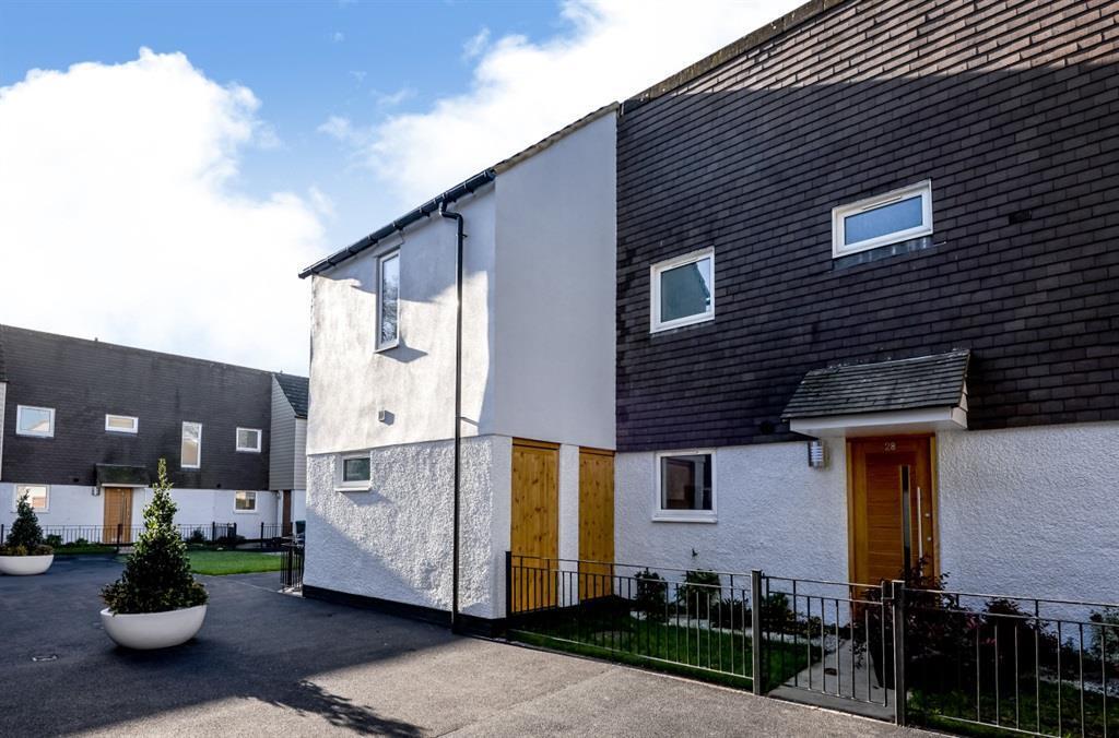 House Darcy Close in Greater London