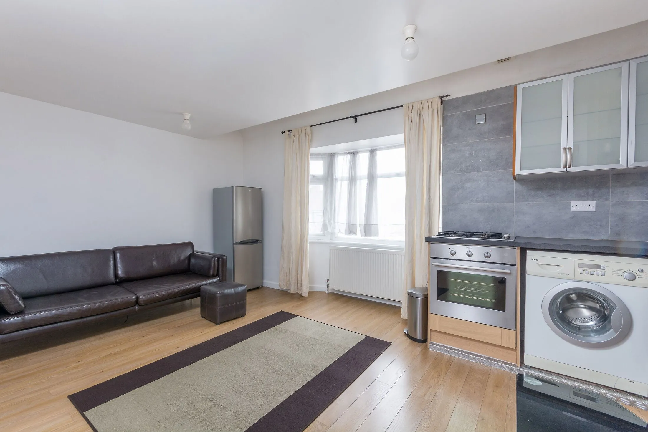 Flat Noel Road in Greater London