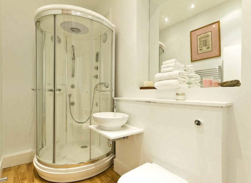 Flat Ladbroke Grove in Greater London