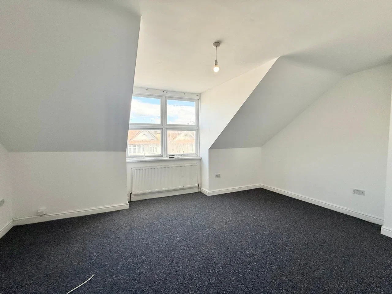 Flat Colney Hatch Lane in Greater London