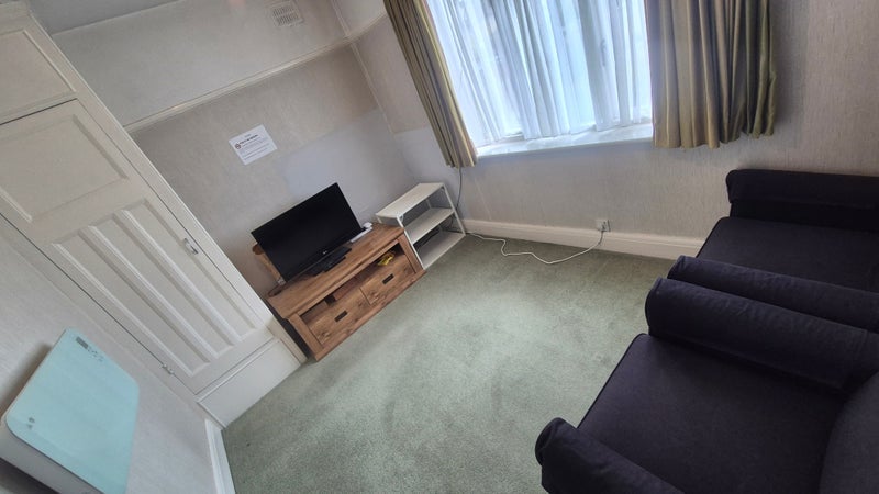 Room Green Lanes in Greater London