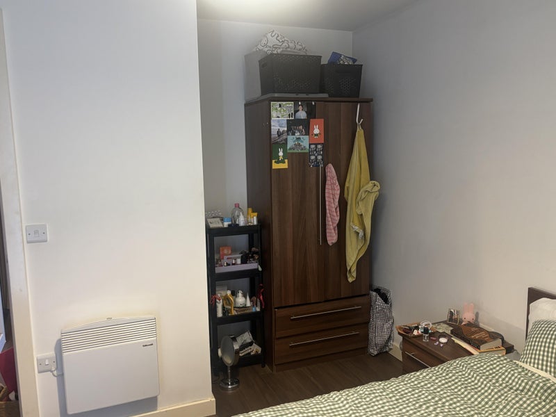 Room Sillavan Way in Salford