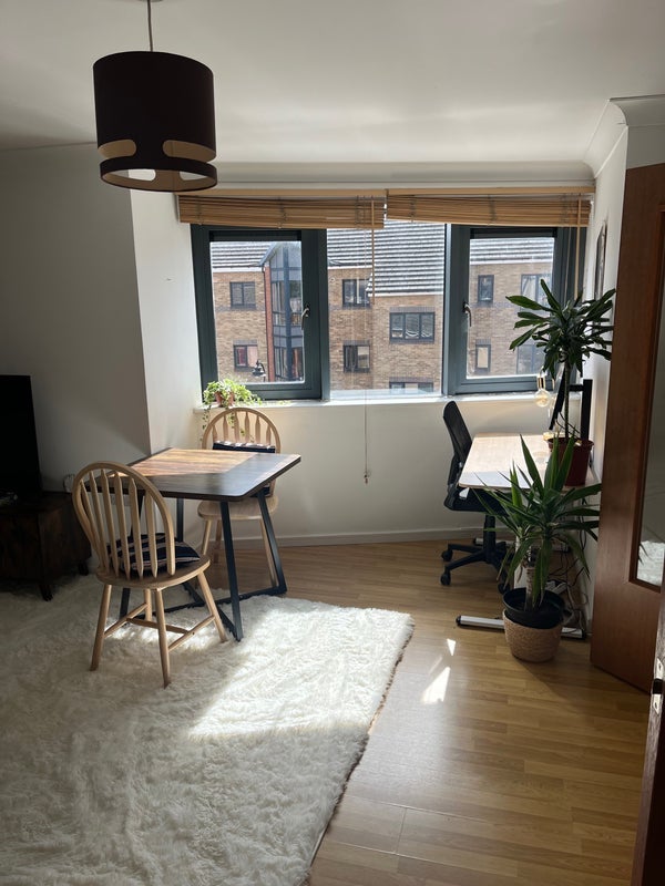 Room Monteagle Way in Greater London
