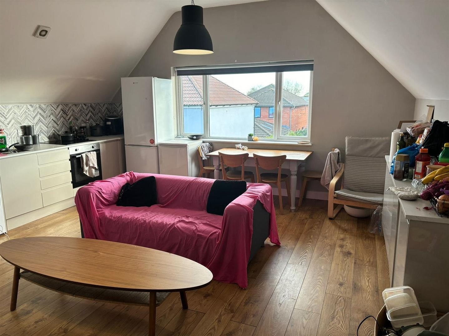 Room Gloucester Road in Patchway