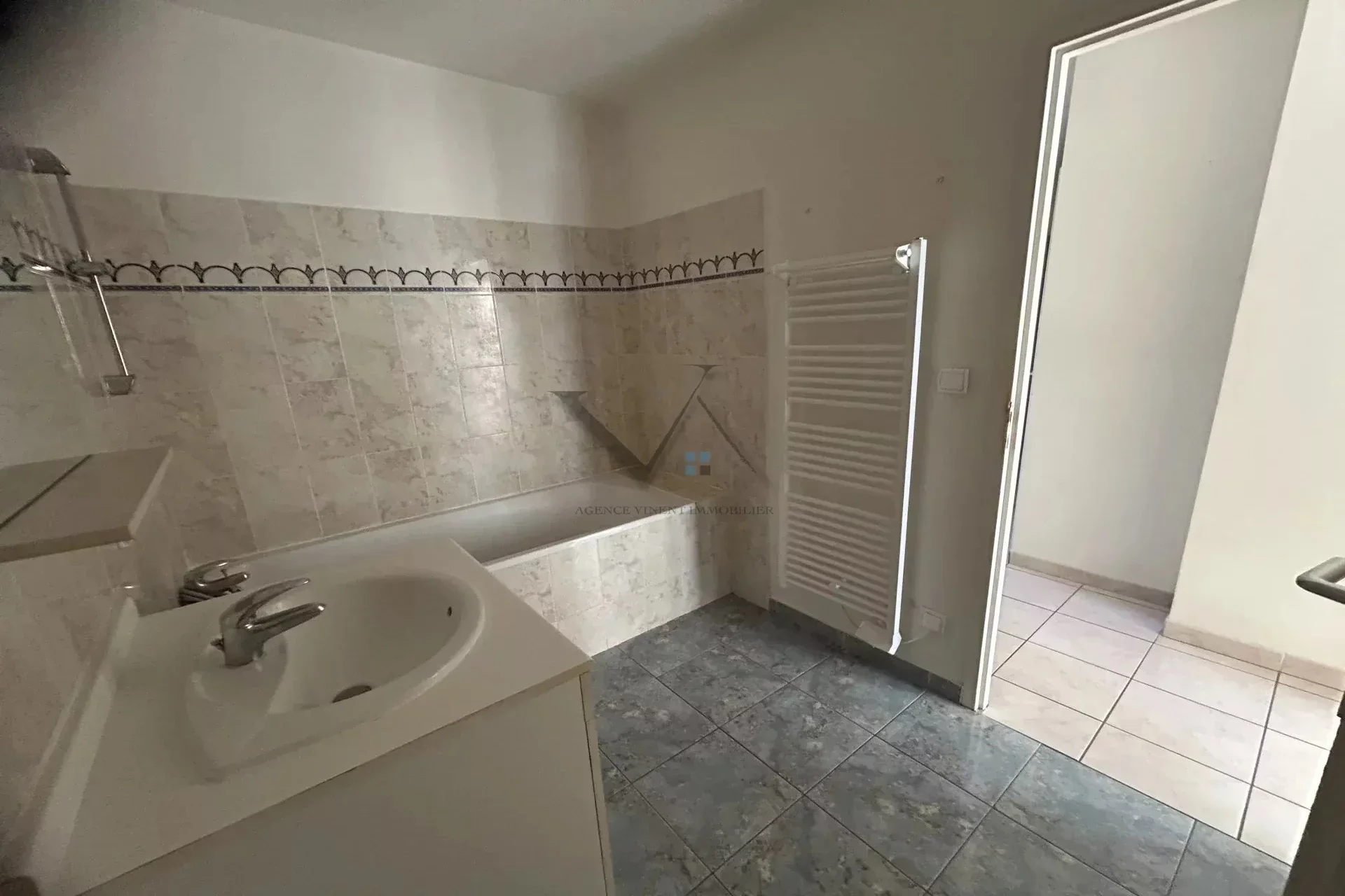 Appartement Avenue d'Aygu à Montélimar