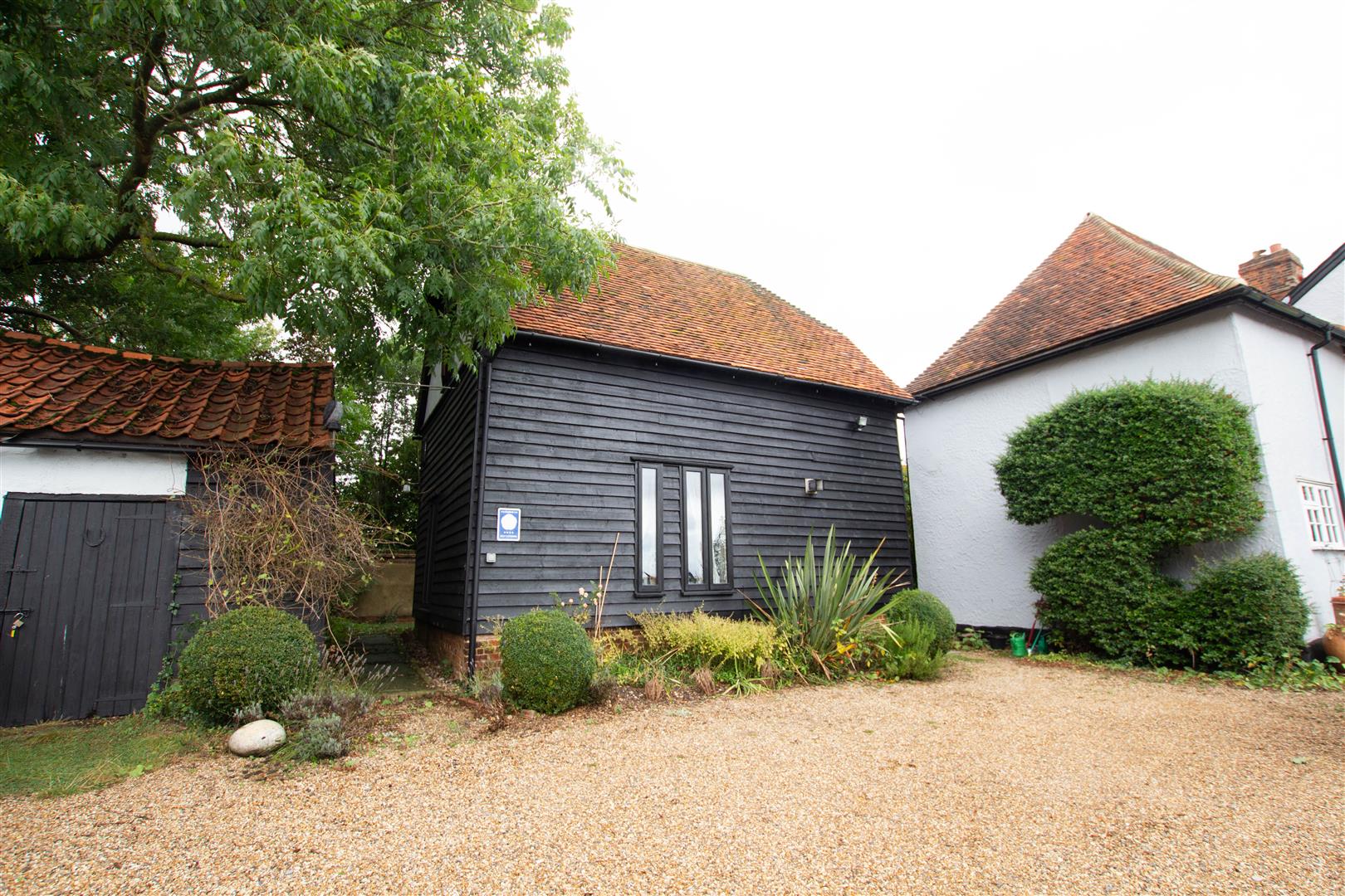 Flat Deynes Road in Uttlesford
