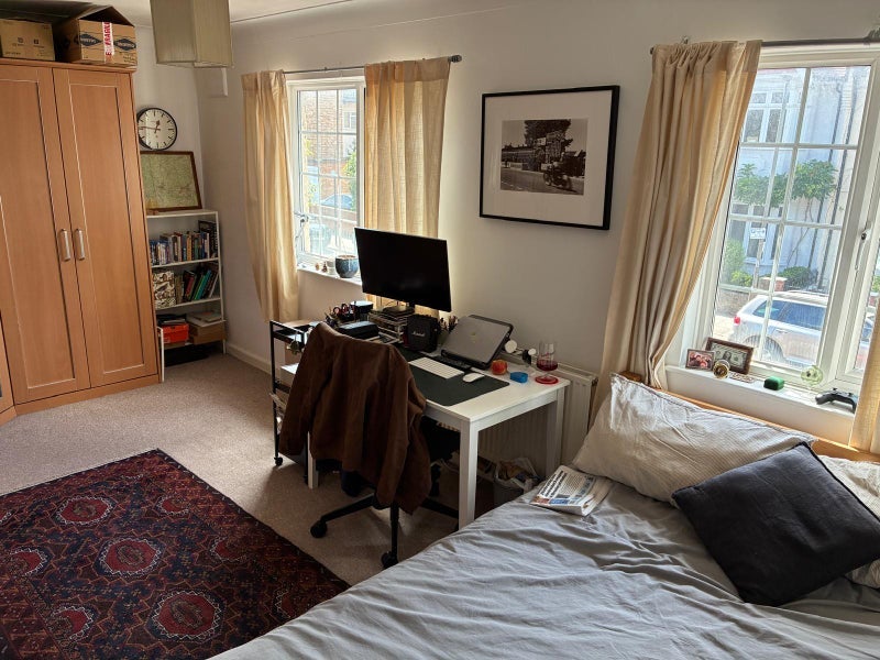 Room Mantilla Road in Greater London