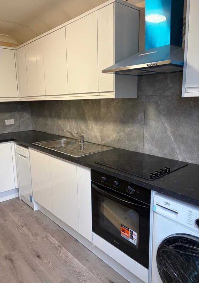 Flat Wokingham Road in Bracknell