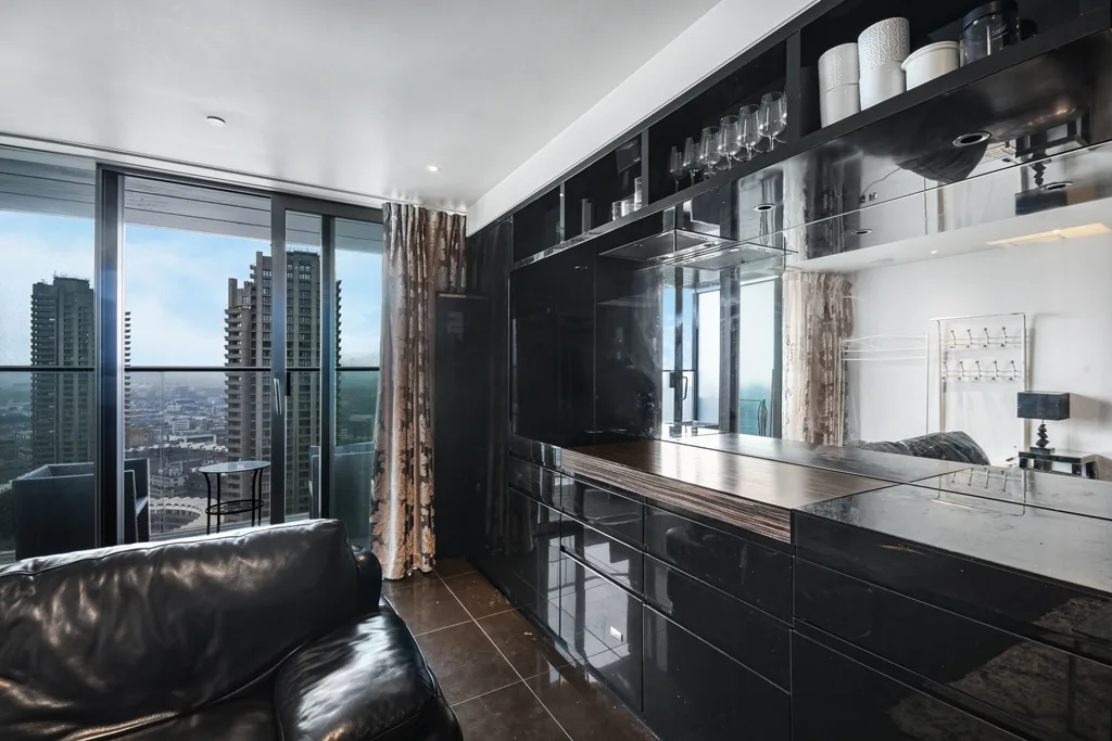 Flat Moor Lane in City of London