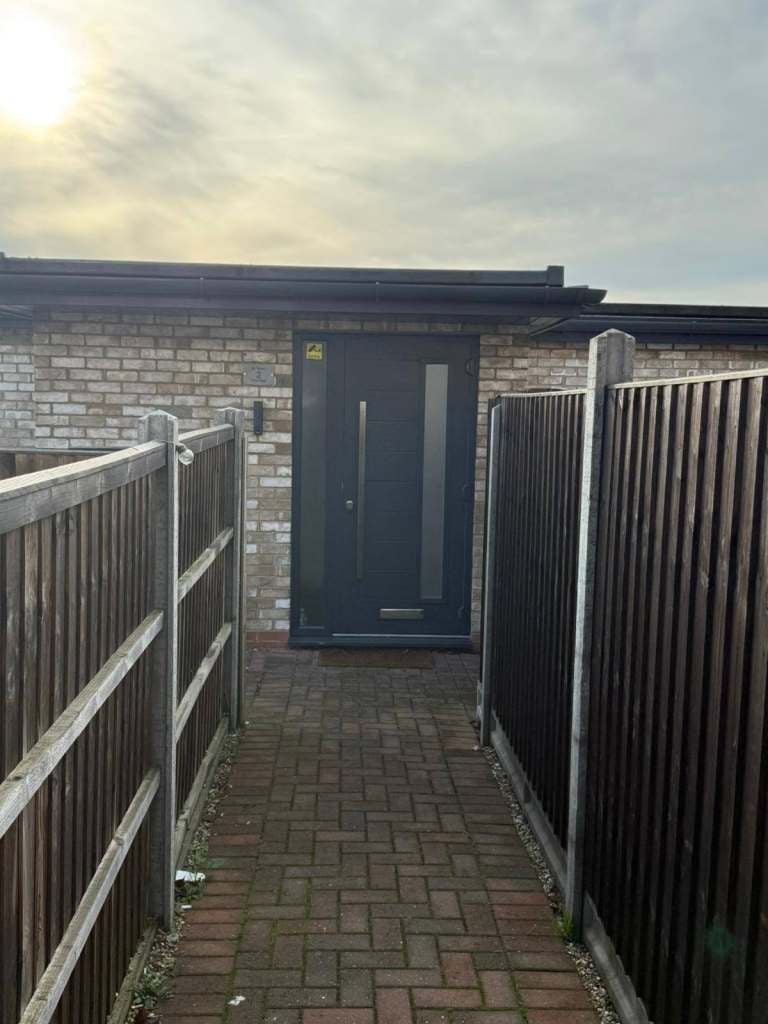 House Mowbrays Road in Greater London