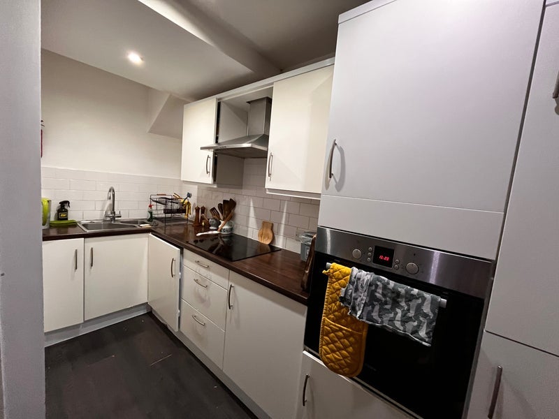 Flat Boveney Road in Greater London