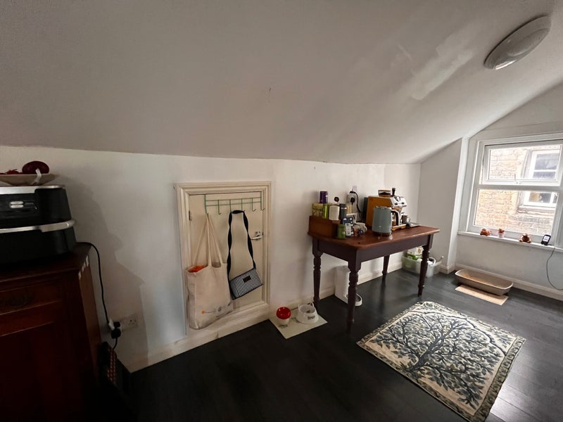 Flat Boveney Road in Greater London