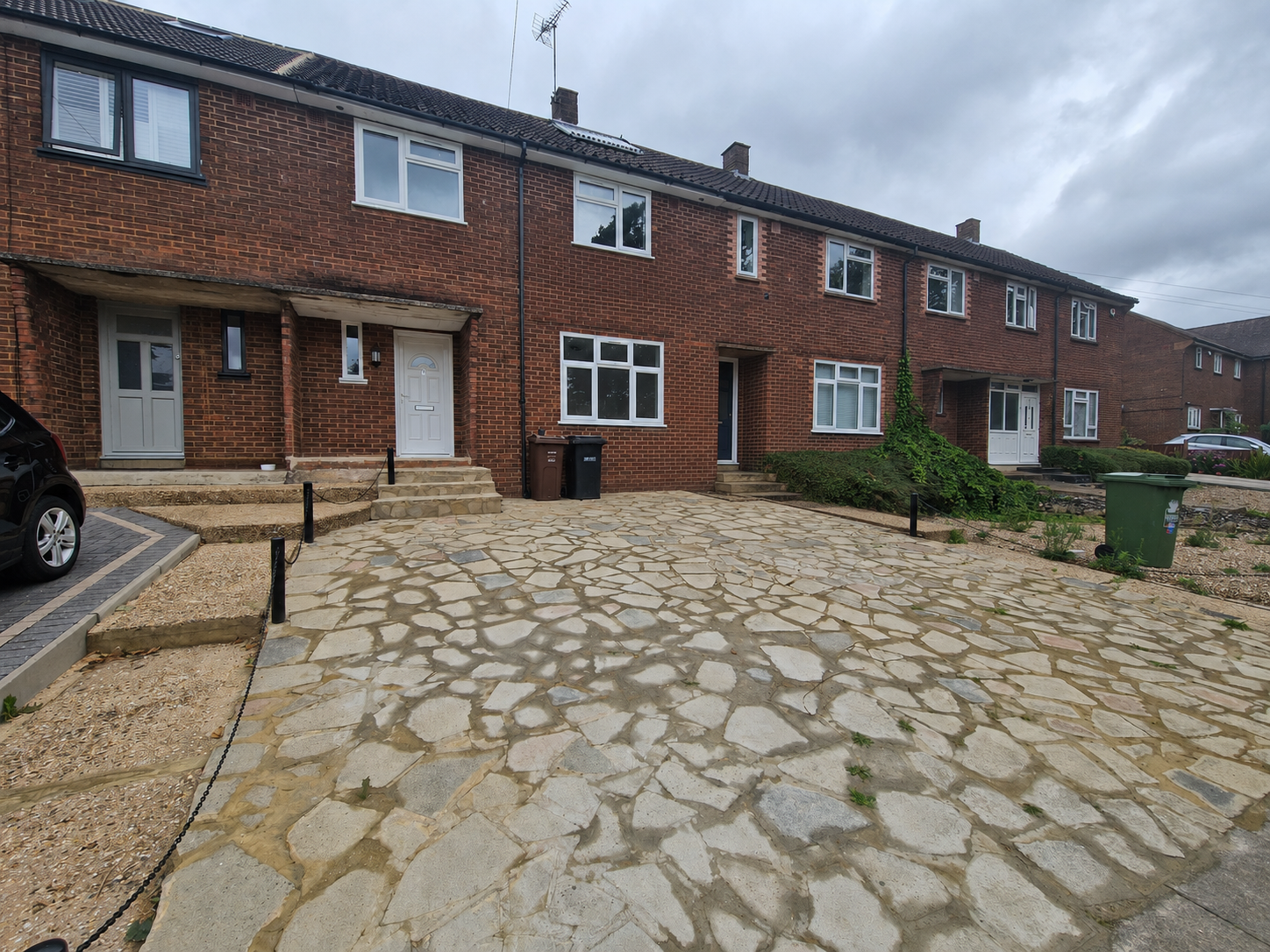 Flat Holyrood Crescent in St Albans