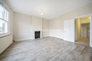 Flat Kingston Road in Greater London