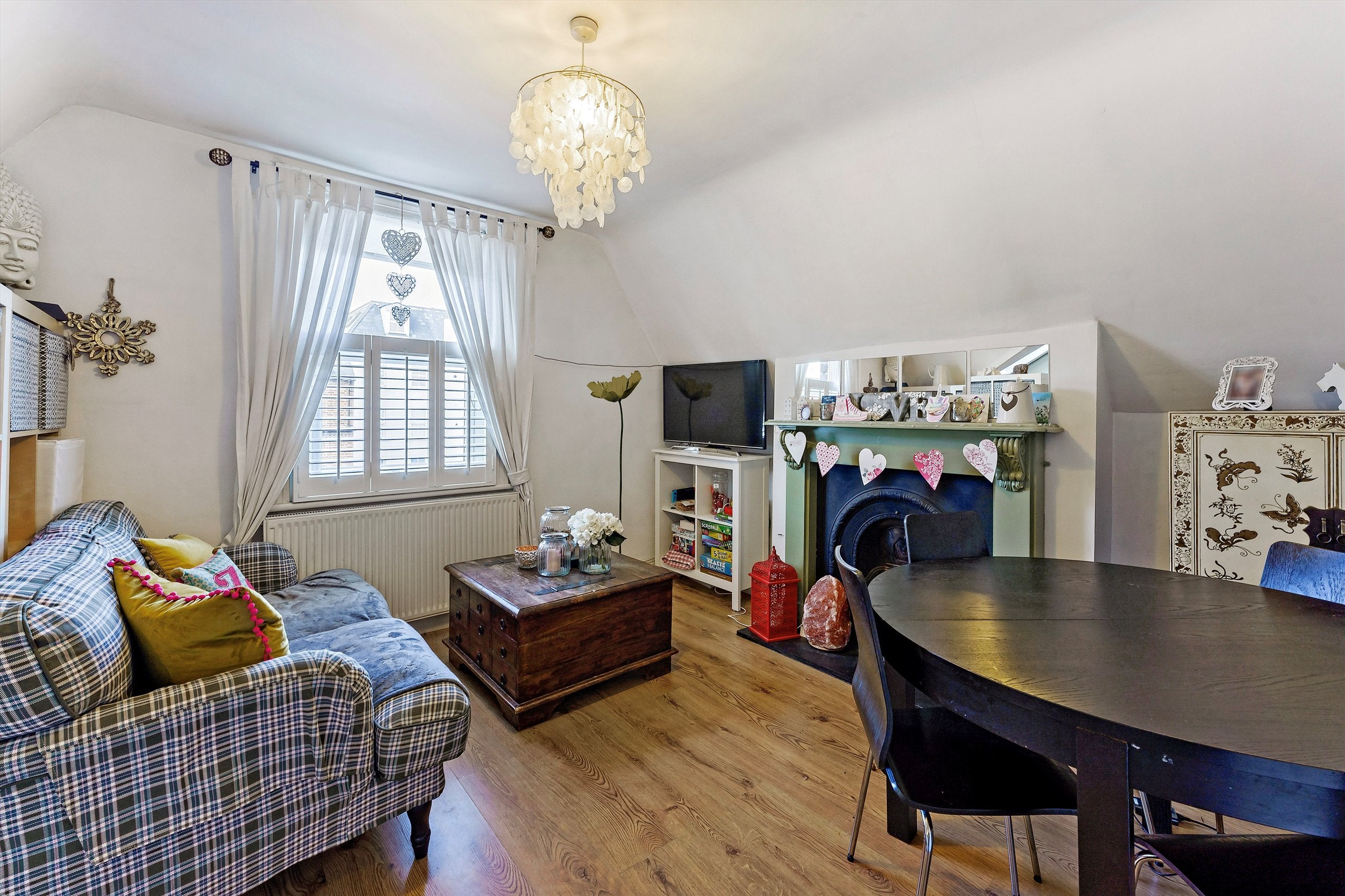 Flat Merton Road in Greater London