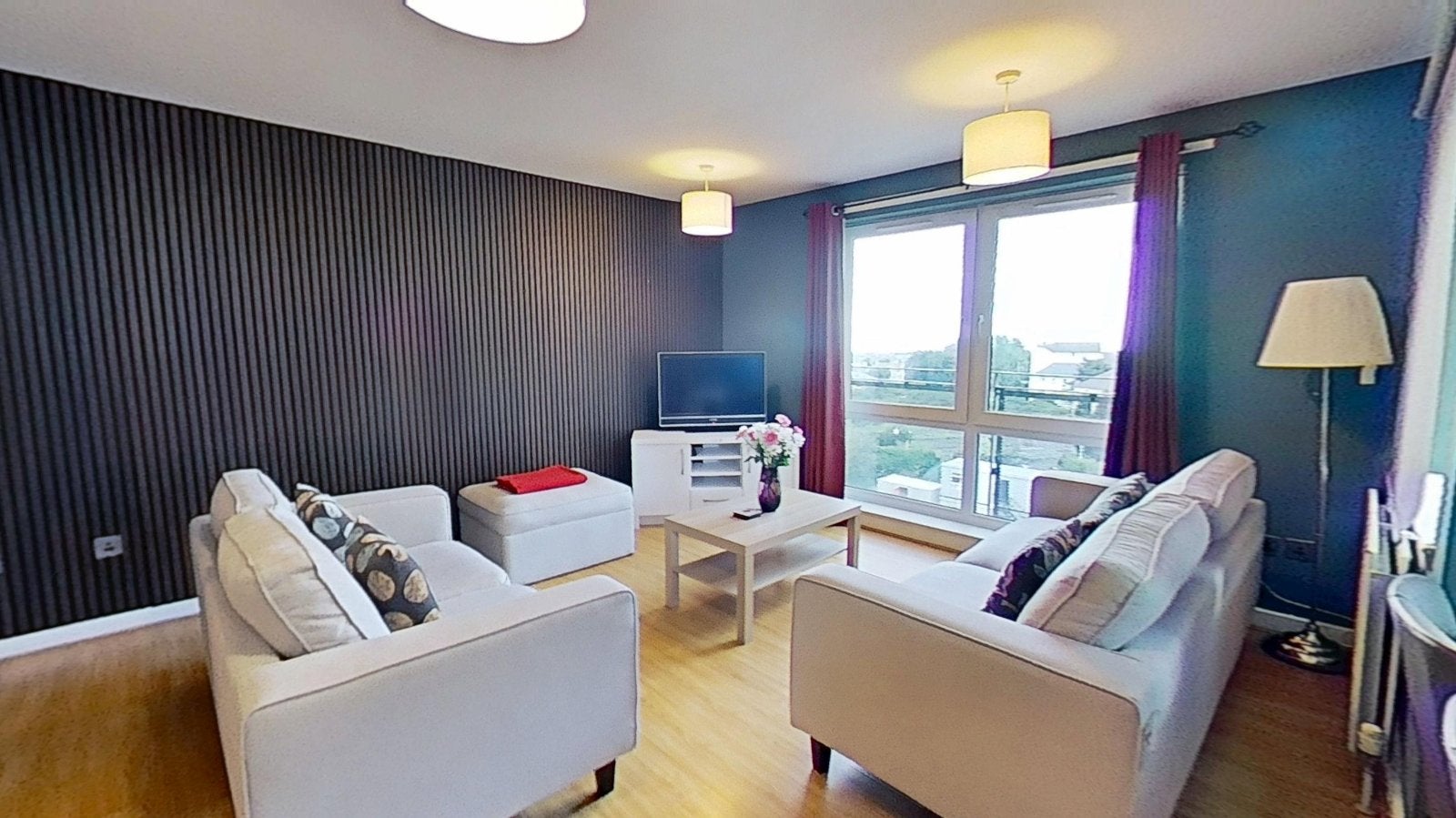Flat Hawkhill Close in City of Edinburgh