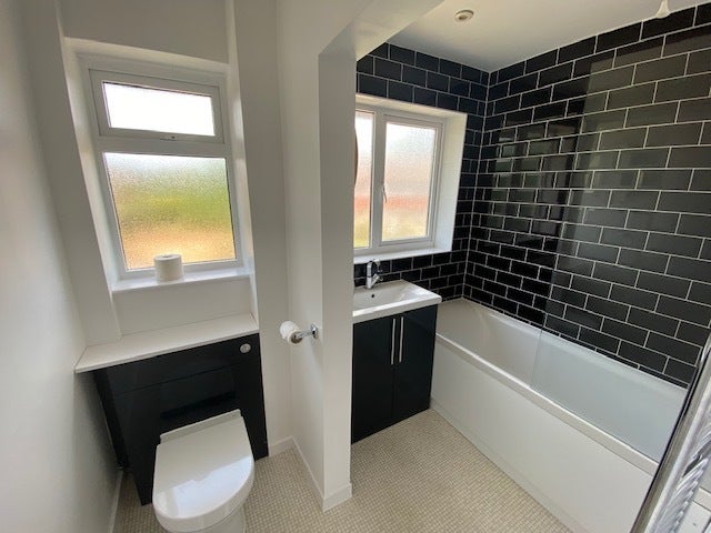 Flat Brampton Court in Maidenhead