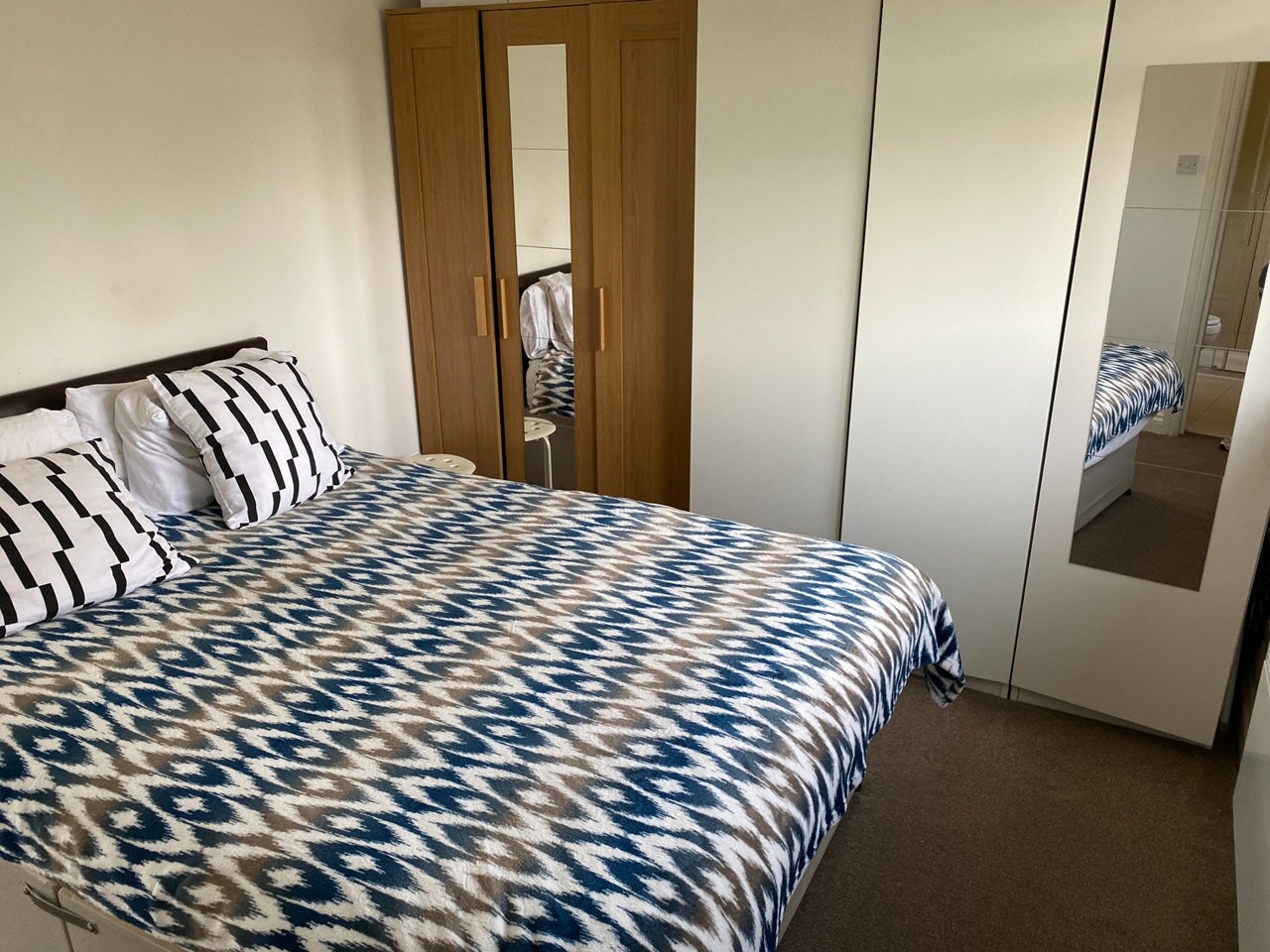Flat Argyle Road in Greater London