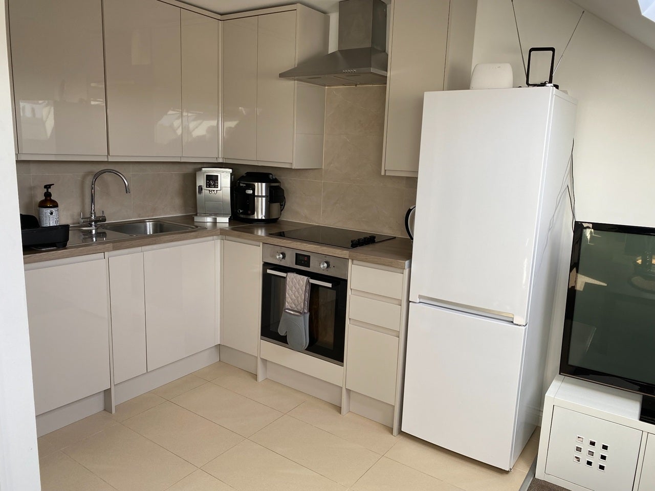 Flat Argyle Road in Greater London