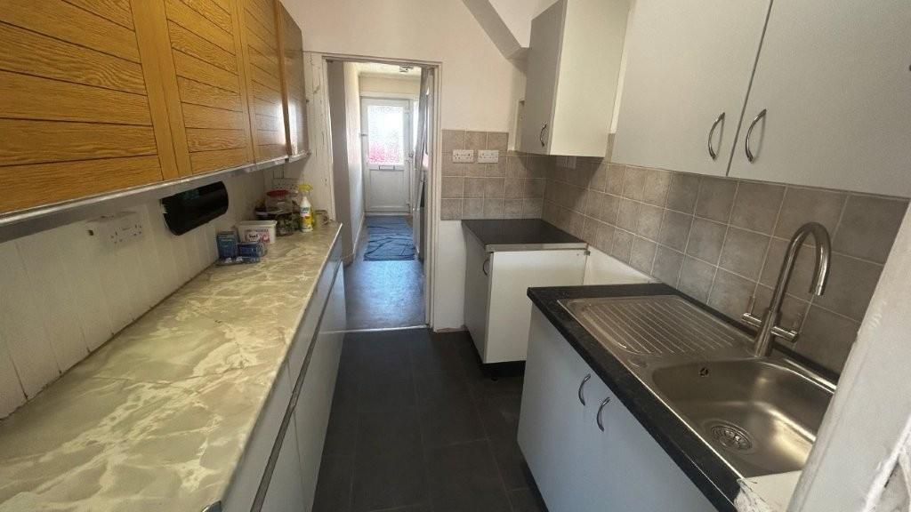 House Marnell Way in Greater London