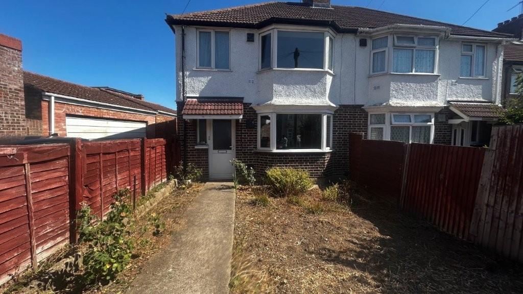 House Marnell Way in Greater London