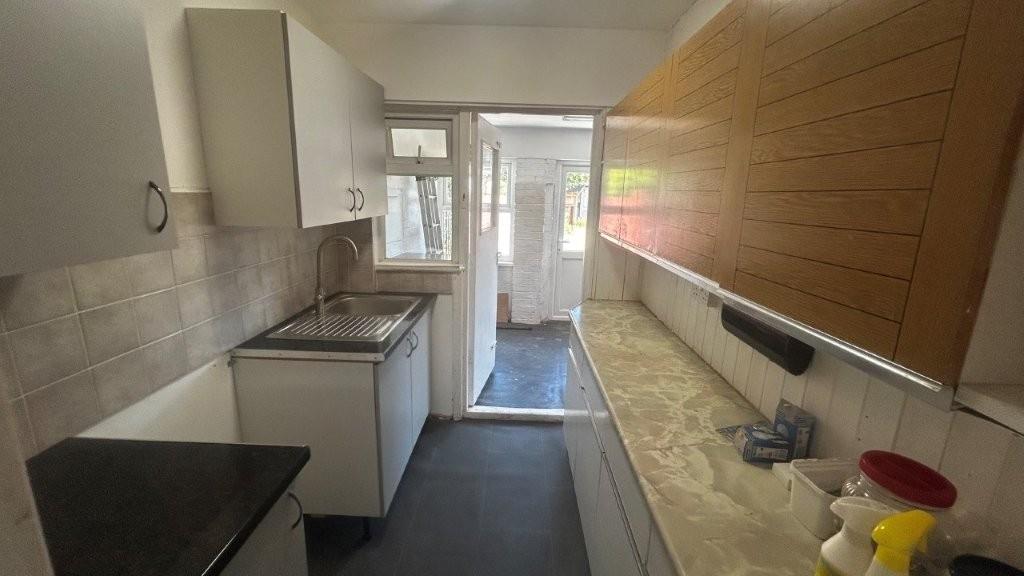 House Marnell Way in Greater London