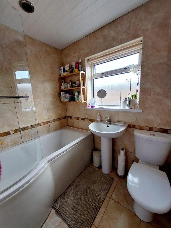 Room Salters Road in Newcastle upon Tyne