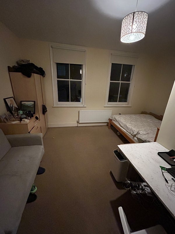 Room Rhoda Street in Greater London