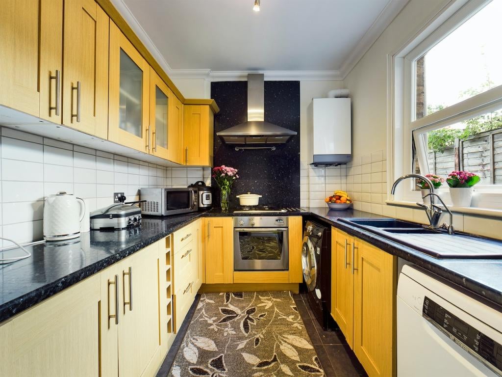 House Benhill Road in Greater London